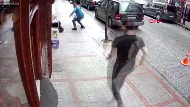 RİZE GENÇ KIZI YUMRUKLAYIP, TEKMELEYEN SALDIRGAN YENİDEN GÖZALTINDA RİZE GENÇ KIZI YUMRUKLAYIP, TEKMELEYEN SALDIRGAN YENİDEN GÖZALTINDA