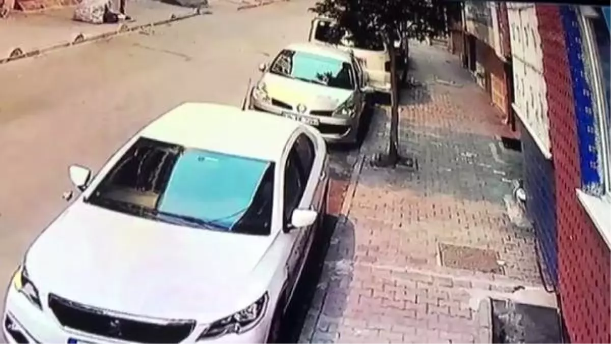 Esenler'de 6. kattan atılan Yunus bebek otomobilin üzerine düşerek yaralandı