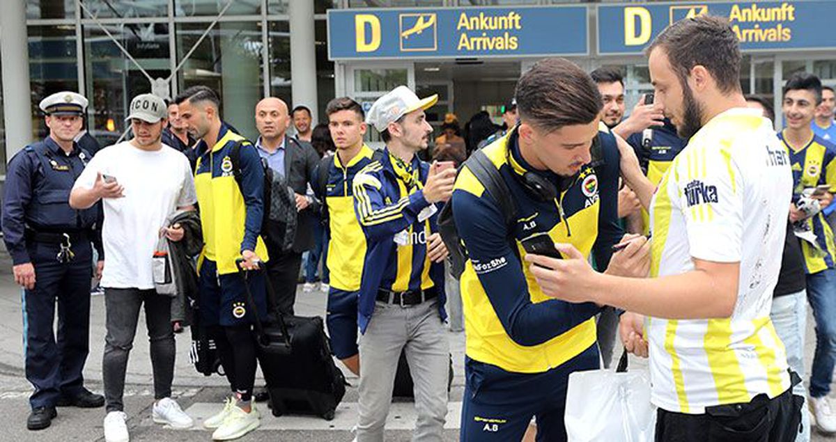 Fenerbahçe'ye Münih'te coşkulu karşılama