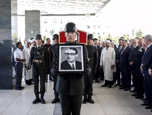 TBMM eski Başkanı Bozbeyli için Meclis'te tören (2)