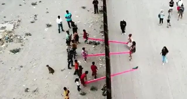 ABD'li mimarlar, Meksika sınırına tahterevalli kurdu ABD'li mimarlar, Meksika sınırına tahterevalli kurdu