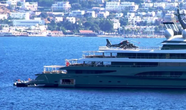 Dünyanın en zengini olan Jeff Bezos'un Bodrum'da yatırım yapacağı iddia edildi Dünyanın en zengini olan Jeff Bezos'un Bodrum'da yatırım yapacağı iddia edildi