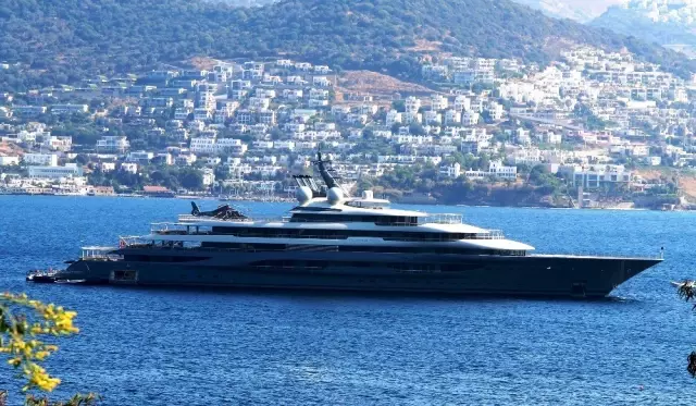 Dünyanın en zengini olan Jeff Bezos'un Bodrum'da yatırım yapacağı iddia edildi Dünyanın en zengini olan Jeff Bezos'un Bodrum'da yatırım yapacağı iddia edildi