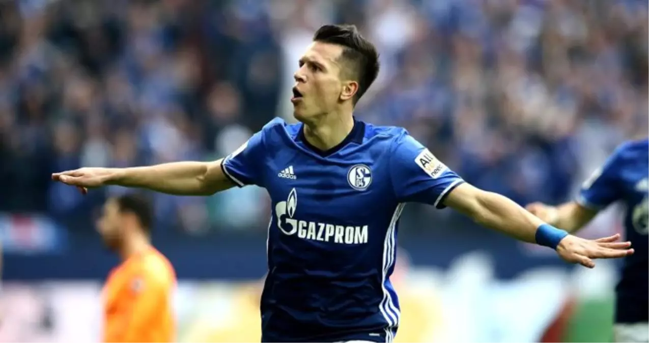 Beşiktaş, Konoplyanka için Schalke 04'e 2 milyon euro teklif etti