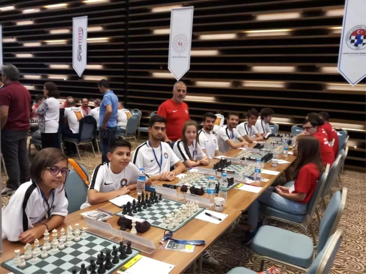 Çeşmeli satranççılardan önemli başarı