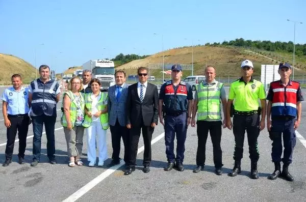 (Düzelterek yeniden) - İstanbul'da Anadolu'dan getirilen kurbanlıklar için aralıksız denetim (Düzelterek yeniden) - İstanbul'da Anadolu'dan getirilen kurbanlıklar için aralıksız denetim