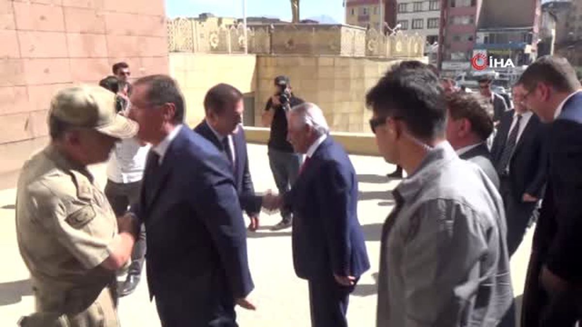 Kamu Başdenetçisi Malkoç Hakkari'de