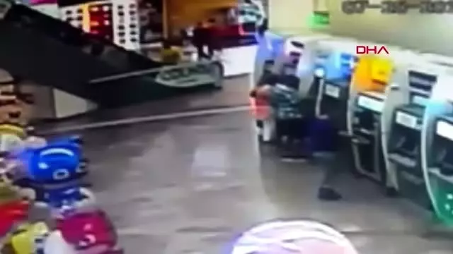 KOCAELİ MARKET SAPIĞI AVM'YE TEKRAR GELİNCE YAKALANDI