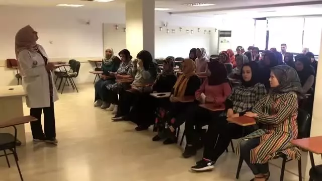 Konya'da 18 ülkeden göçmen meslek öğreniyor Konya'da 18 ülkeden göçmen meslek öğreniyor