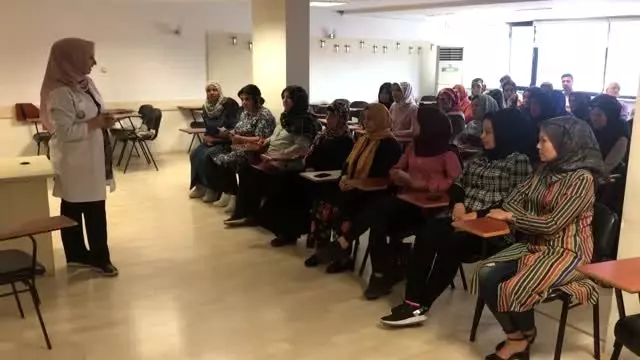Konya'da 18 ülkeden göçmen meslek öğreniyor Konya'da 18 ülkeden göçmen meslek öğreniyor