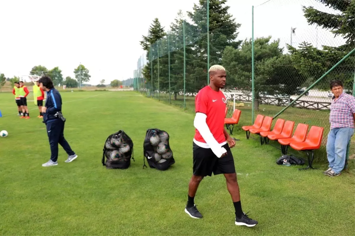 Mustafa Kaplan: 'Orta saha ve stoper almayı düşünüyoruz'