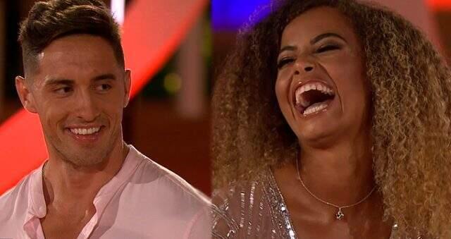 Skandal yarışma programı Aşk Adası'nda alkış toplayan hareket! 50 bin poundunu paylaştı