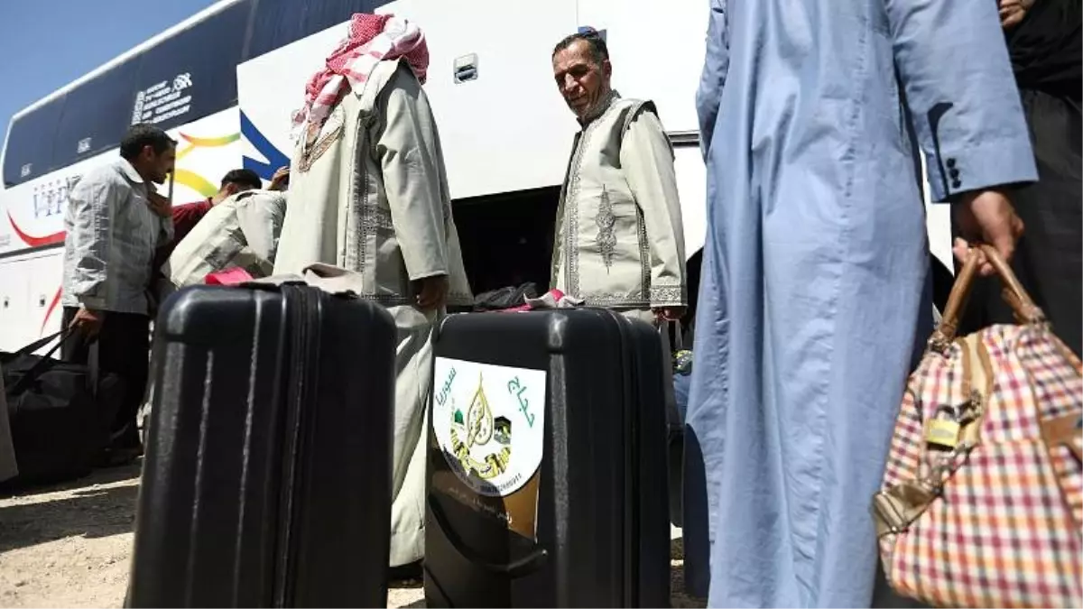 Bayramlaşmaya giden Suriyeliler tartışma konusu: 'Yarı zamanlı sığınmacılık olmaz'