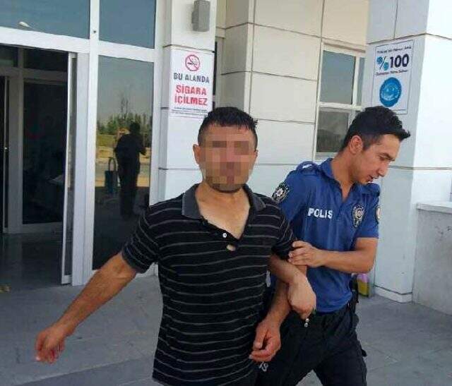Kocası boğazından bıçakladı, kanlar içinde balkondan atlayıp yardım istedi