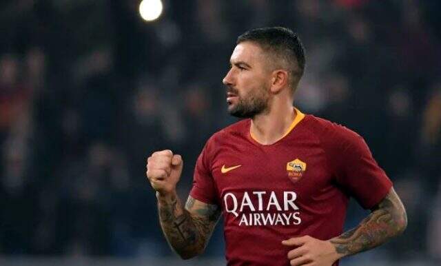 Kolarov'dan Fenerbahçe'ye kötü haber!