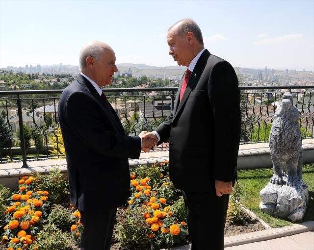 Sürpriz Bahçeli-Erdoğan görüşmesi bitti