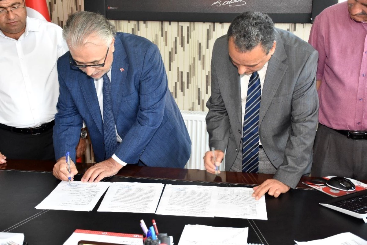 Aksaray'da Canlı Hayvan Borsası ve Besicilik Alanı için imzalar atıldı