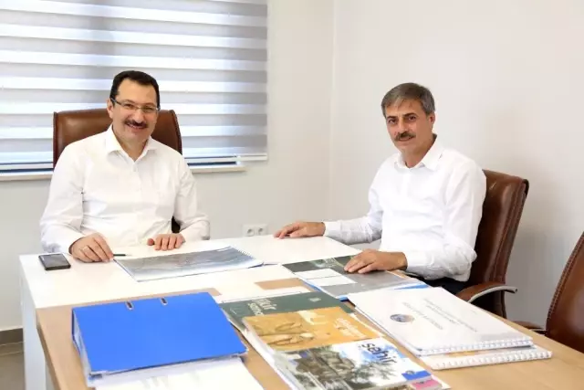 Alemdar, afet raporunu Ali İhsan Yavuz'la paylaştı