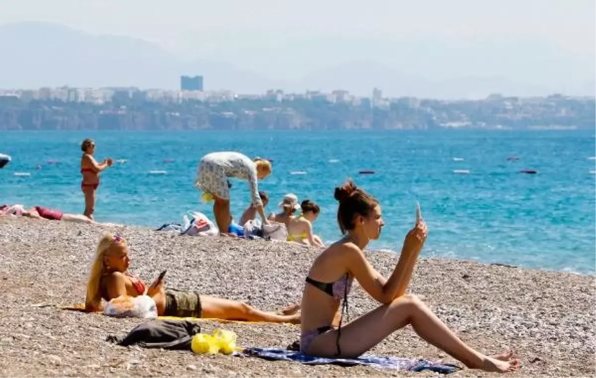 Antalya'ya gelen turist sayısı 8 milyonu geçti