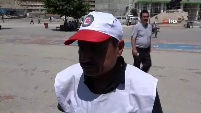 Bolu Belediyesi'nden çıkarılan işçiler eylemlerinin 100'üncü gününde Bolu Belediyesi'nden çıkarılan işçiler eylemlerinin 100'üncü gününde