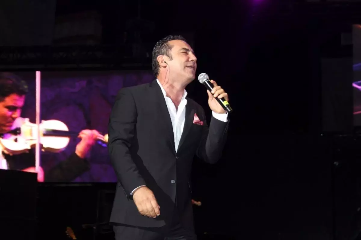 Büyükçekmece'de Ferhat Göçer rüzgarı esti