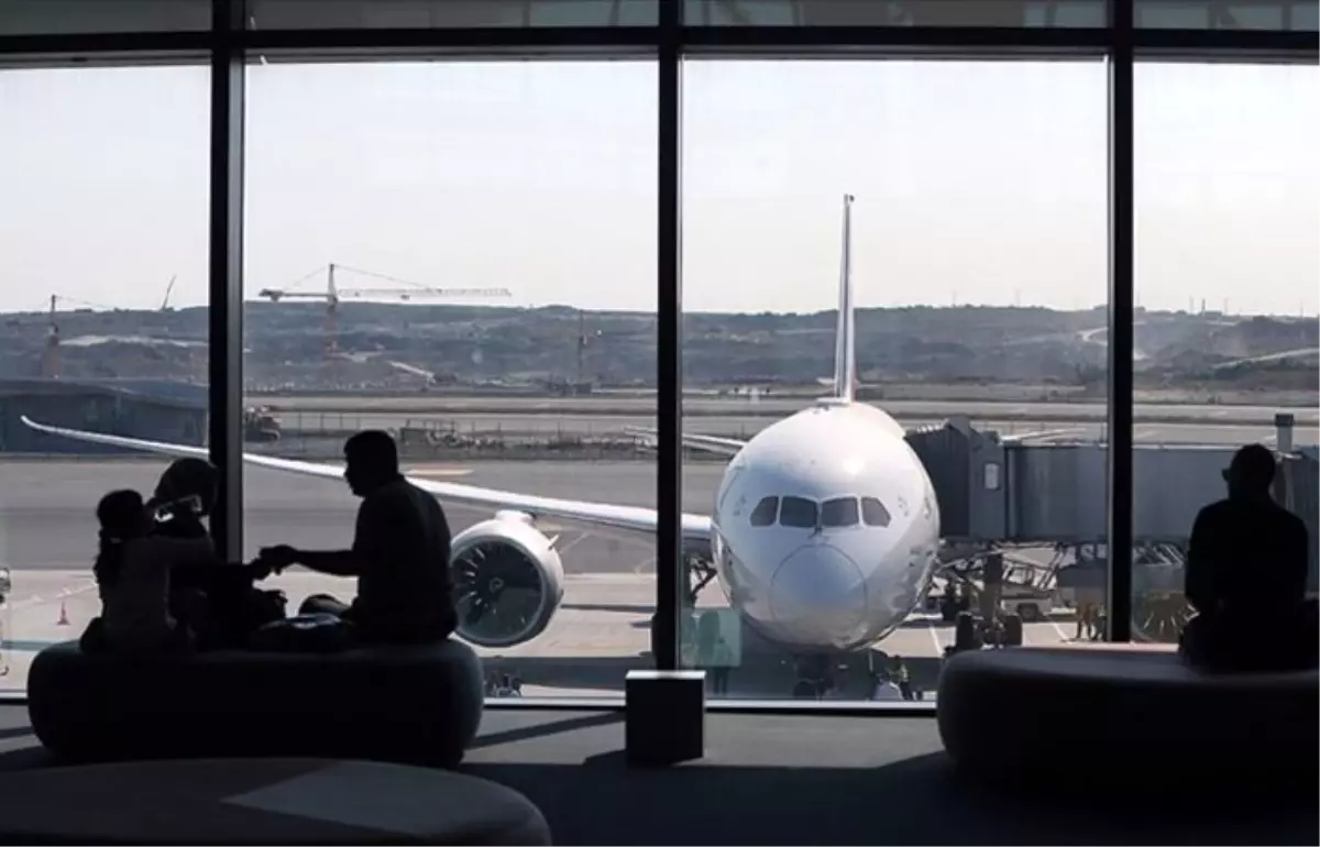 'İstanbul Havalimanı'nda hava şartlarına bağlı gecikmeler yaşanabilir'