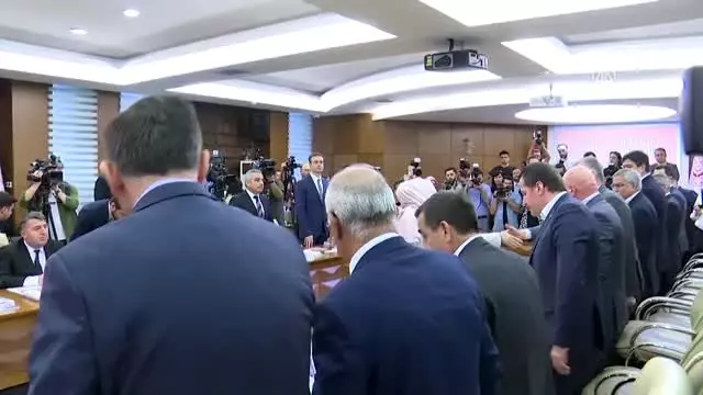 Memur ve memur emeklilerinin zam pazarlığı başladı (1) Memur ve memur emeklilerinin zam pazarlığı başladı (1)