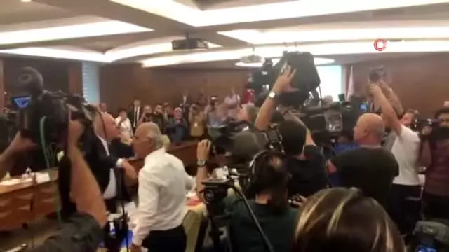 Toplu sözleşme görüşmeleri öncesi gerginlik Toplu sözleşme görüşmeleri öncesi gerginlik