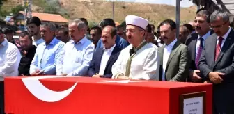 Mehmet Saygılı: Trafik kazasında hayatını kaybeden uzman çavuş Kırıkkale'de toprağa verildi Mehmet Saygılı: Trafik kazasında hayatını kaybeden uzman çavuş Kırıkkale'de toprağa verildi