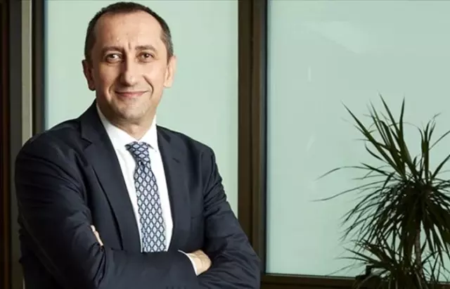Türk Telekom'un yeni CEO'su Ümit Önal'dan çalışanlarına ilk mesaj