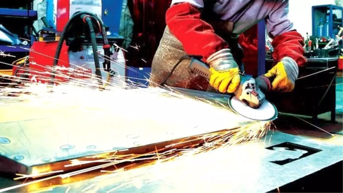 Üretimdeki daralma güç kaybetti