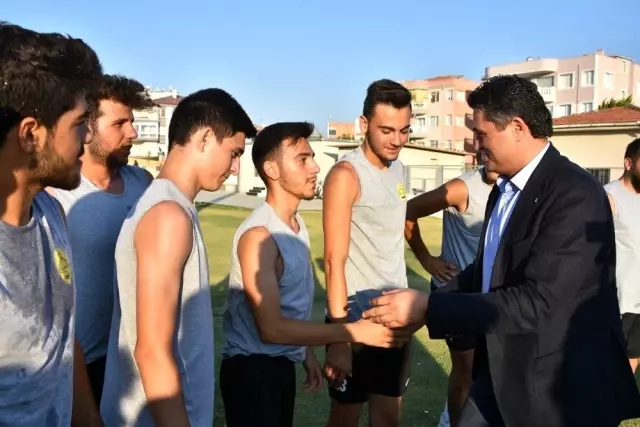 Aliağaspor FK antrenmanına sürpriz ziyaret