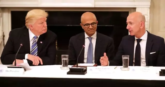 Amazon'a kızan Trump'tan Pentagon'un 10 milyar dolarlık ihalesine fren