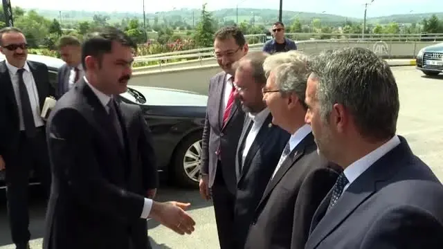Bakan Kurum'dan Vali Nayir'e ziyaret Bakan Kurum'dan Vali Nayir'e ziyaret