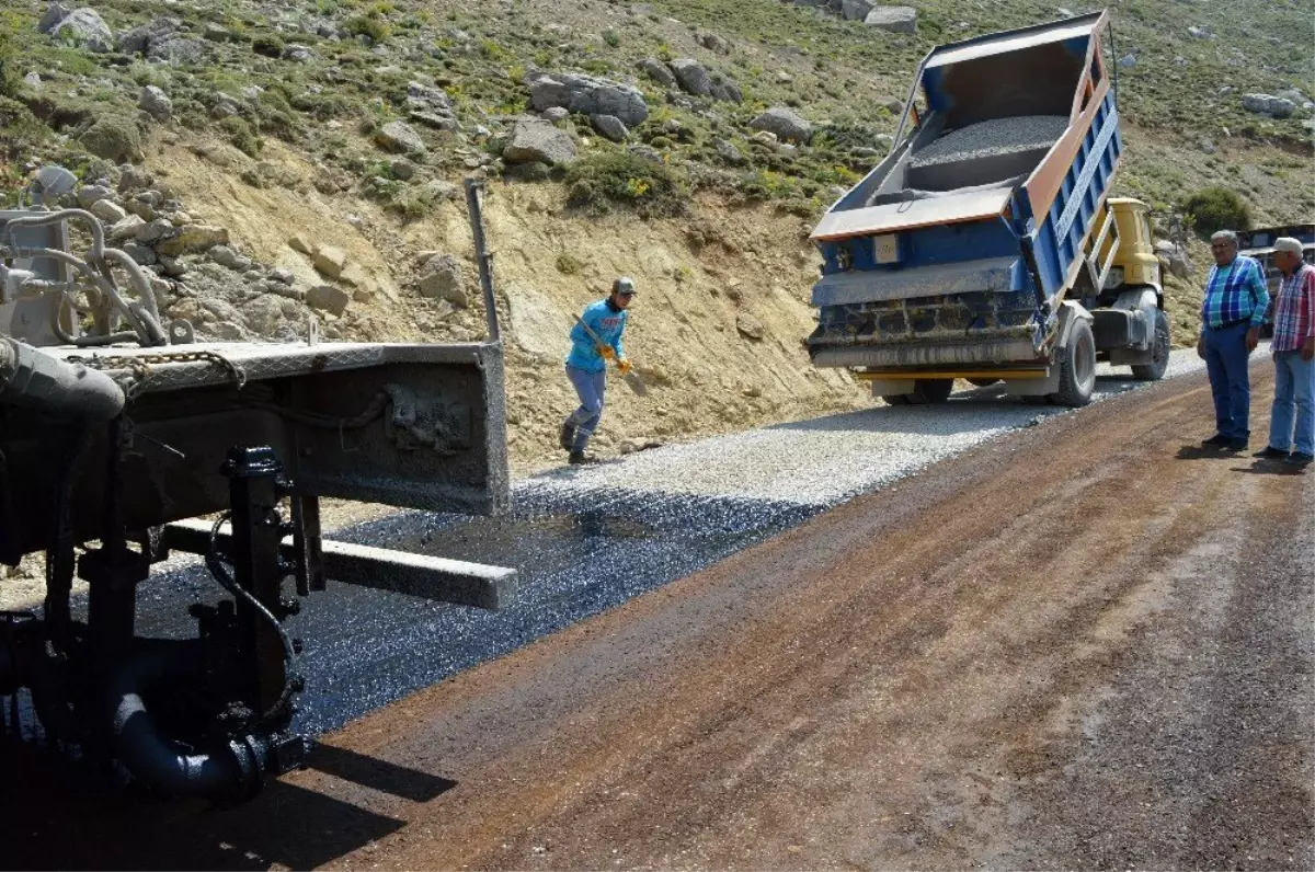 Büyükşehir, dumanlı yayla yolunu asfaltladı