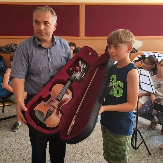 'Değerli zamanlar' projesine Bakan Kasapoğlu'ndan malzeme desteği 'Değerli zamanlar' projesine Bakan Kasapoğlu'ndan malzeme desteği