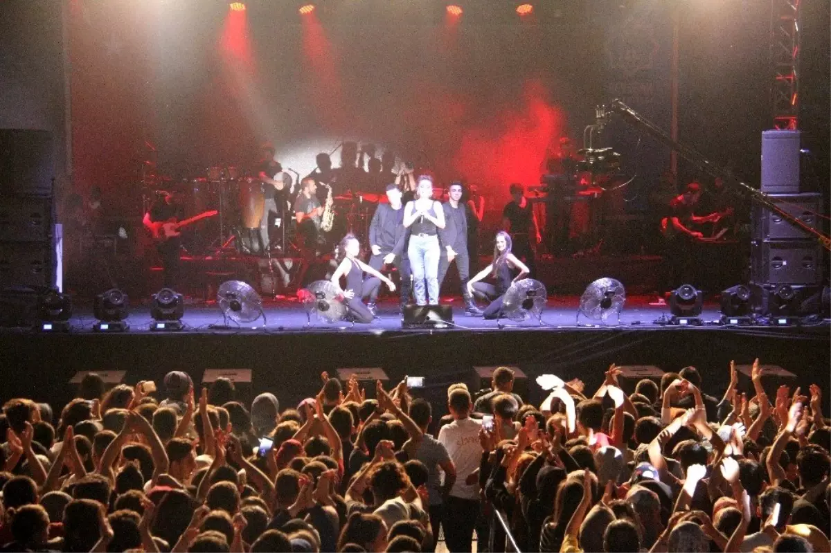 İrem Derici'den yeni klip müjdesi