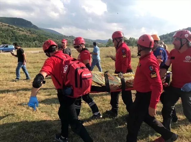 Kanyonda ayağı kırılan kadın için kurtarma çalışması başlatıldı Kanyonda ayağı kırılan kadın için kurtarma çalışması başlatıldı