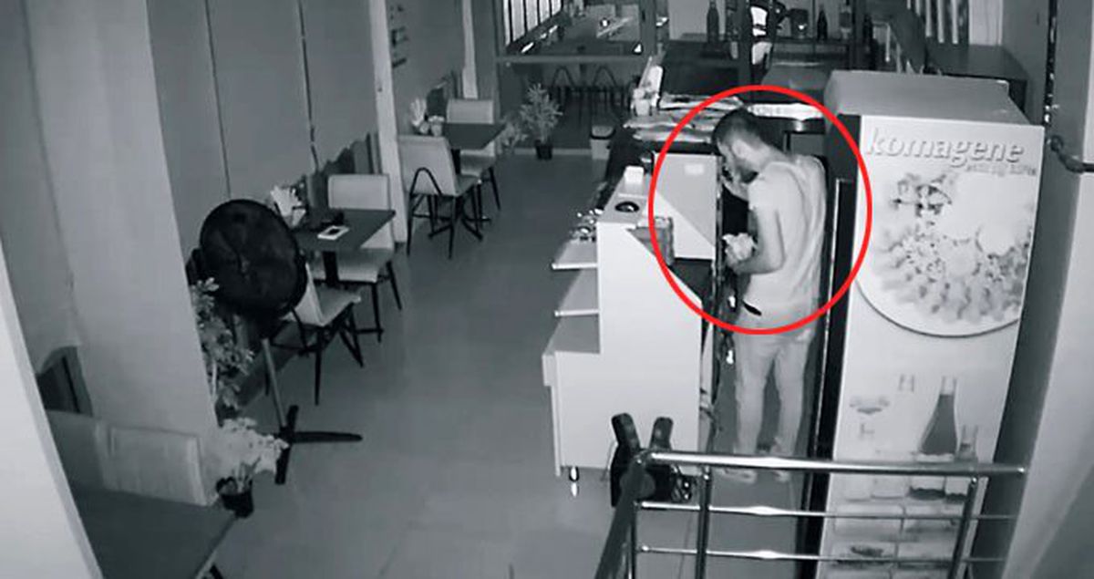 Pişkin hırsız soyduğu iş yerinde çiğ köfte yedi! Kamera kayıttaydı