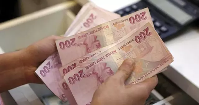 Bakan Selçuk: Emeklilerin bayram ikramiyesi 8-9 Ağustos'ta ödenecek