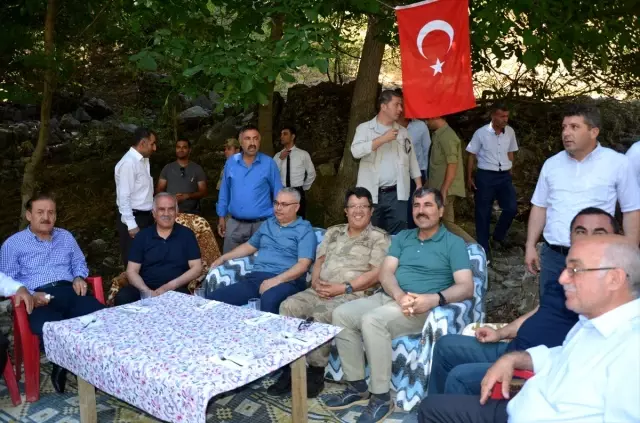 Vali Gündüzöz'den köy ziyaretleri Vali Gündüzöz'den köy ziyaretleri