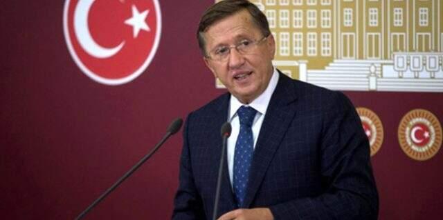 Bahçeli'nin 'geri dönün' çağrısı karşılık buldu: İYİ Partili iki isim, MHP'ye katıldı