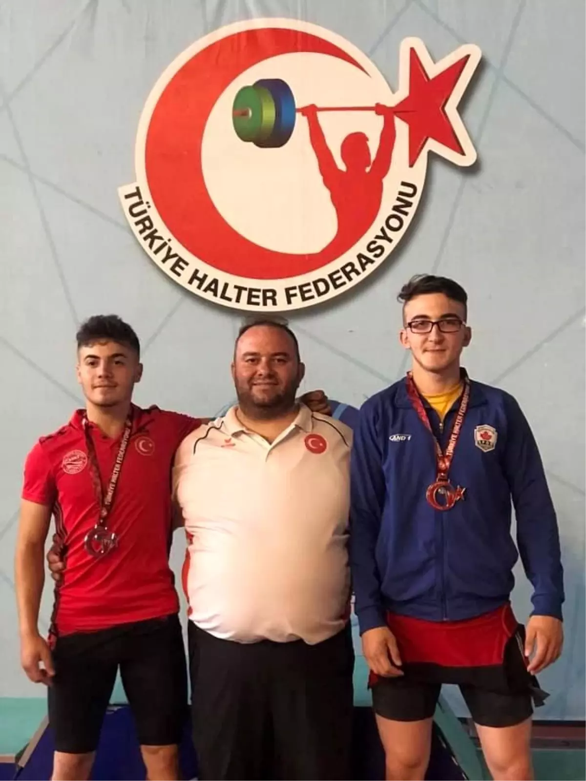 Bilecikli genç haltercilerden büyük başarı