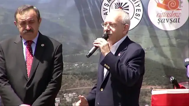 Kılıçdaroğlu: 'Devletin silah fabrikasını yabancı bir orduya satılmasına tahammül edemiyorum' Kılıçdaroğlu: 'Devletin silah fabrikasını yabancı bir orduya satılmasına tahammül edemiyorum'