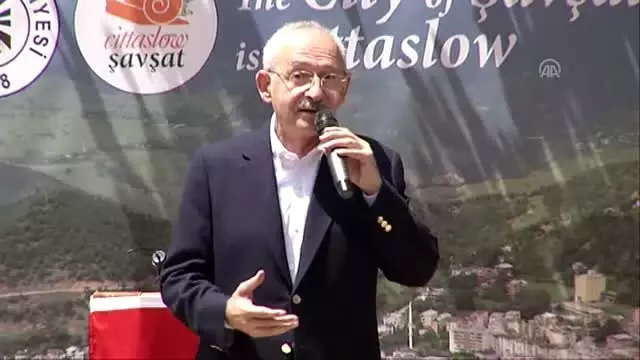 Kılıçdaroğlu: 'Devletin silah fabrikasını yabancı bir orduya satılmasına tahammül edemiyorum' Kılıçdaroğlu: 'Devletin silah fabrikasını yabancı bir orduya satılmasına tahammül edemiyorum'