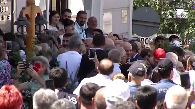 Kılıçdaroğlu: 'Gerginliklerden bıktık usandık artık' Kılıçdaroğlu: 'Gerginliklerden bıktık usandık artık'