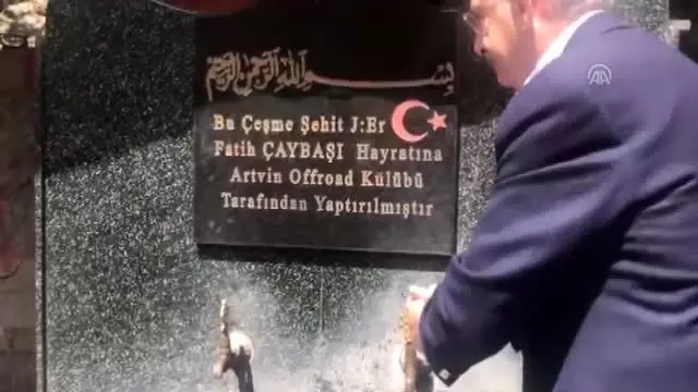 Kılıçdaroğlu, Şehit Jandarma Er Çaybaşı için yapılan hayratı ziyaret etti Kılıçdaroğlu, Şehit Jandarma Er Çaybaşı için yapılan hayratı ziyaret etti