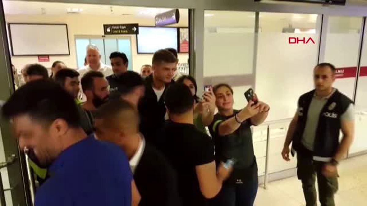 SPOR Trabzonspor'un yeni forveti Alexander Sörloth'e coşkulu karşılama