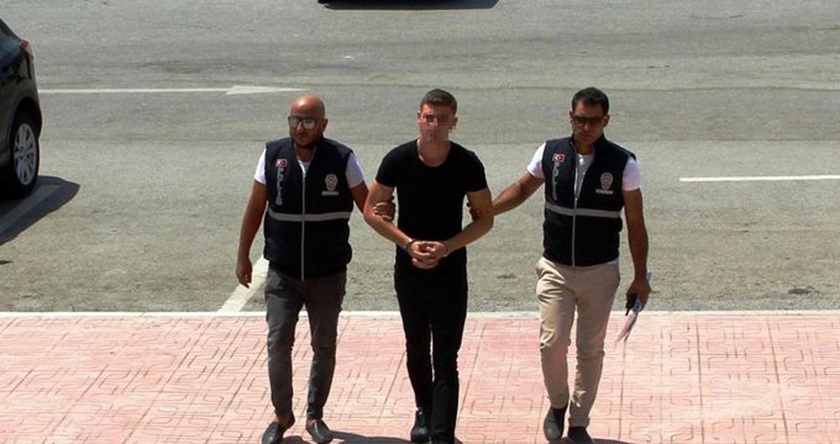 Bodrum ayağa kalktı! Evlere sinsice girip uyuyanları izliyor