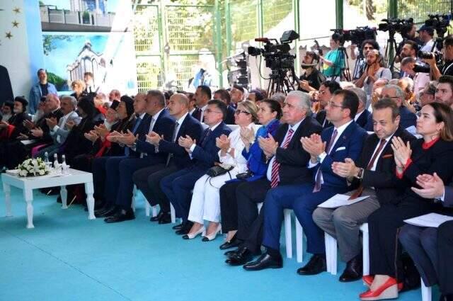 Cumhurbaşkanı Erdoğan ile Ekrem İmamoğlu esas atma töreninde buluştu